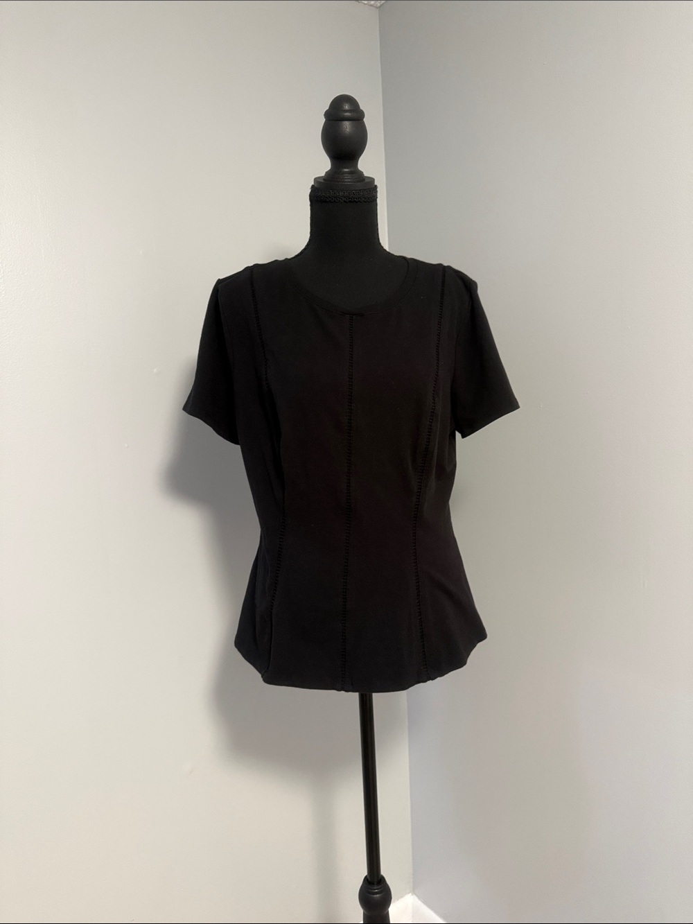 White House Black Market Black Short-Sleeve Knit Top with Seamed Detail